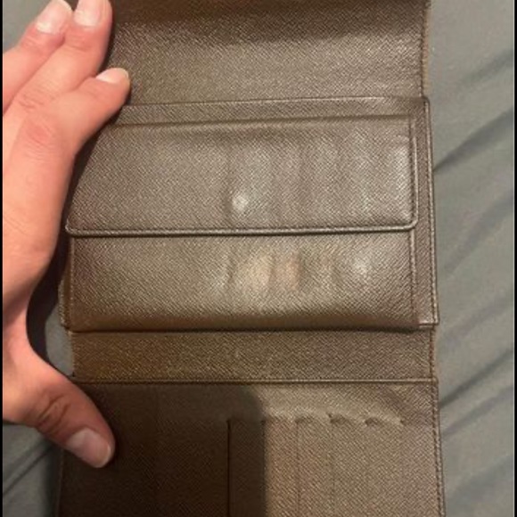 Vintage Authentic Louis Vuitton Women’s Wallet - Picture 7 of 8